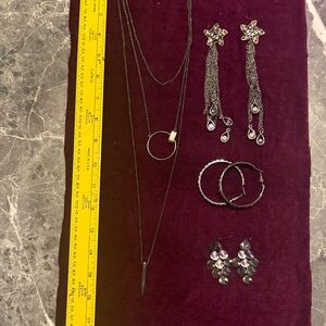 Jewelry lot gunmetal gray grey dark silver black 3 pairs earrings 1 necklace